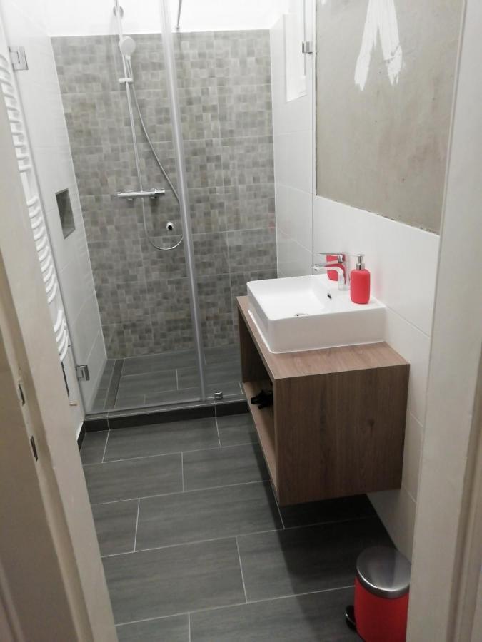 Luxury New Apartment With Gallery At Dob Street Nearby Gozsdu Court 부다페스트 외부 사진